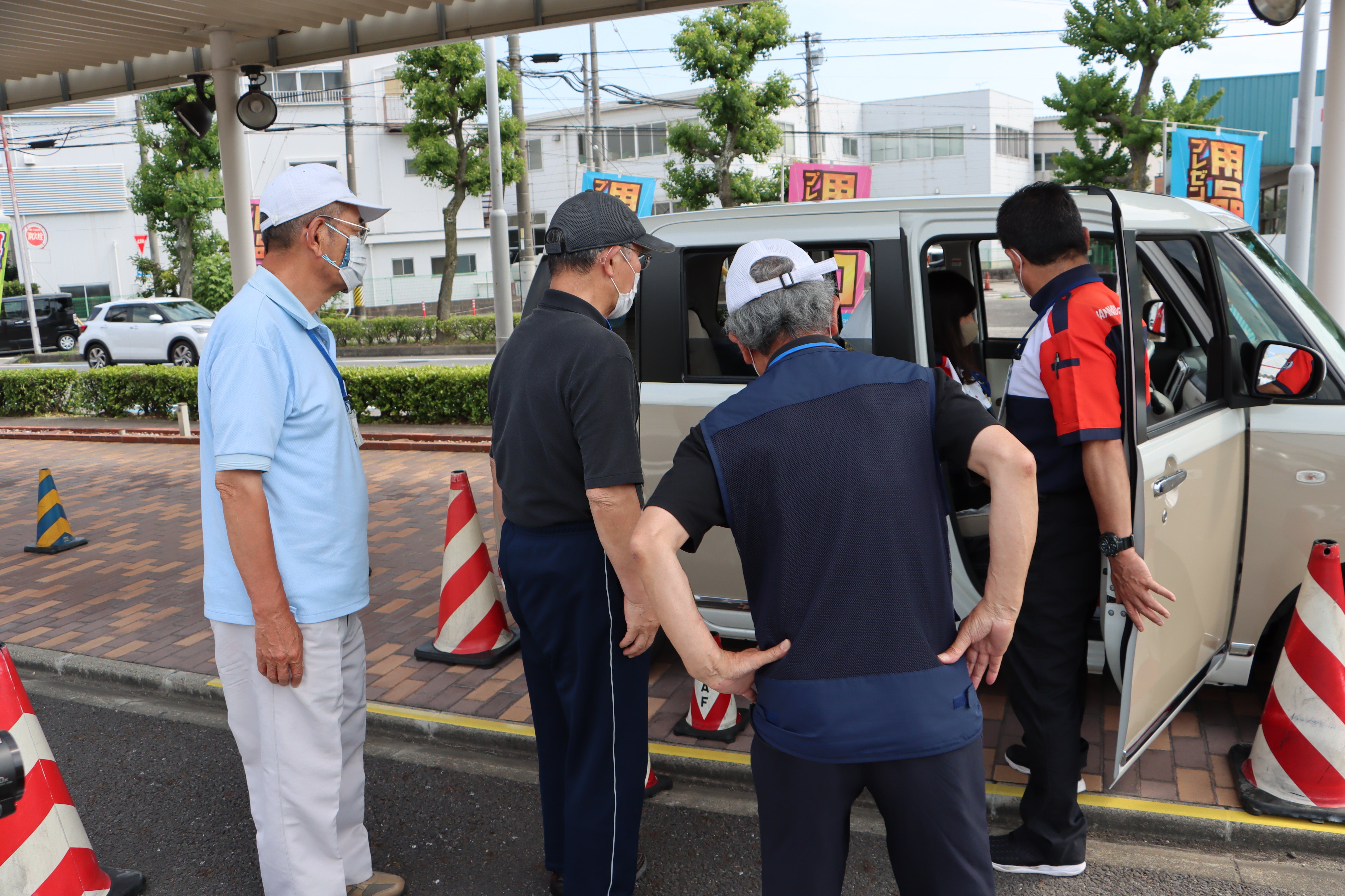 安城店　健康安全運転講座開催