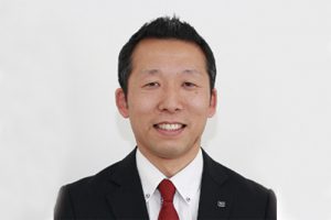 https://www.daihatsu-aichi.co.jp/wp-content/uploads/tsushima_staff_01-300x200-1.jpg